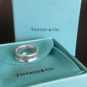 Tiffany&Co - Return to Tiffany&Co. Ring